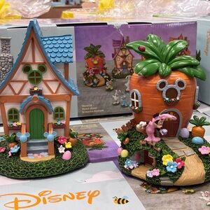 Disney Holiday Decor Set - Multicolor
